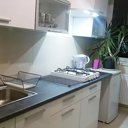 Przejazdem Na Polnoc Bielany Lägenhet