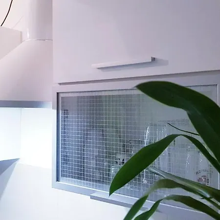 Lägenhet Przejazdem Na Polnoc Bielany