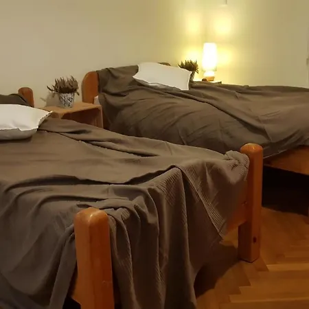 Przejazdem Na Polnoc Bielany Lägenhet